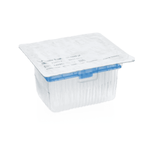The BrandTech Tip-Box, 50-1000μL, holds 480 tips (5x96), and has a sealed plastic container with a clear lid and blue latch, shown against a plain white background.