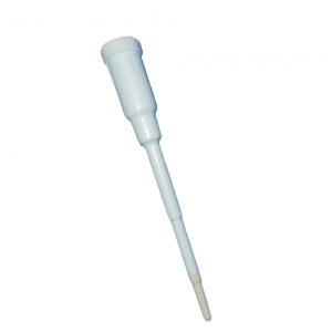 A Nichipet Premium Nozzle Cylinder 100μL (Nichiryo) pipette tip with a long, tapered design is shown isolated on a white background.