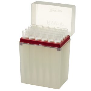 The Finntip Filter 10mL Rack (Thermo Scientific) includes 120 sterile tips in a red rack inside a plastic box with transparent lid, ideal for labs and compatible with 1-10mL pipettes.