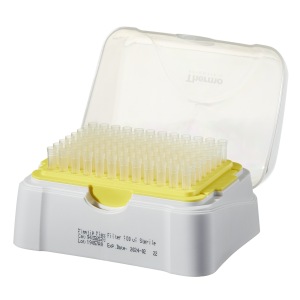 A Thermo Scientific Finntip Flex Filter 100 Rack contains 960 sterile filtered yellow pipette tips (5-100µL), arranged in 10 racks of 96 with a hinged transparent lid labeled with product and lot information.