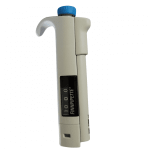 The Thermo Scientific Finnpipette Digital Handle is a single-channel pipette with a 200–1000 μL range, blue dial, and digital display set to 1000 μL.