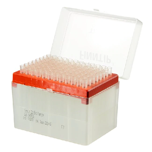 TS 9400130 A clear plastic box with a hinged lid contains 960 Thermo Scientific Finntip 200 Ext Rack yellow pipette tips (5-200μL, extended length) arranged in rows on a red tray (10 x 96).