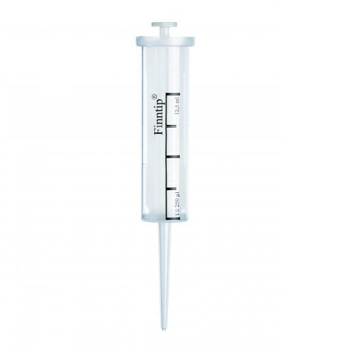 TS 9404170 Finntip Stepper Tips, 0.5mL, Non-Sterile (case of 100), from Thermo Scientific are clear plastic tips with 0.5mL markings and a pointed nozzle for precise liquid dispensing.