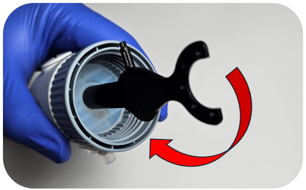 turn the valve clockwise to tighten